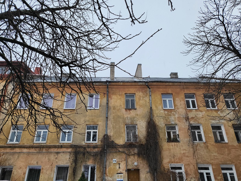 1373/16347 dalis negyvenamos patalpos – neįrengtos pastogės