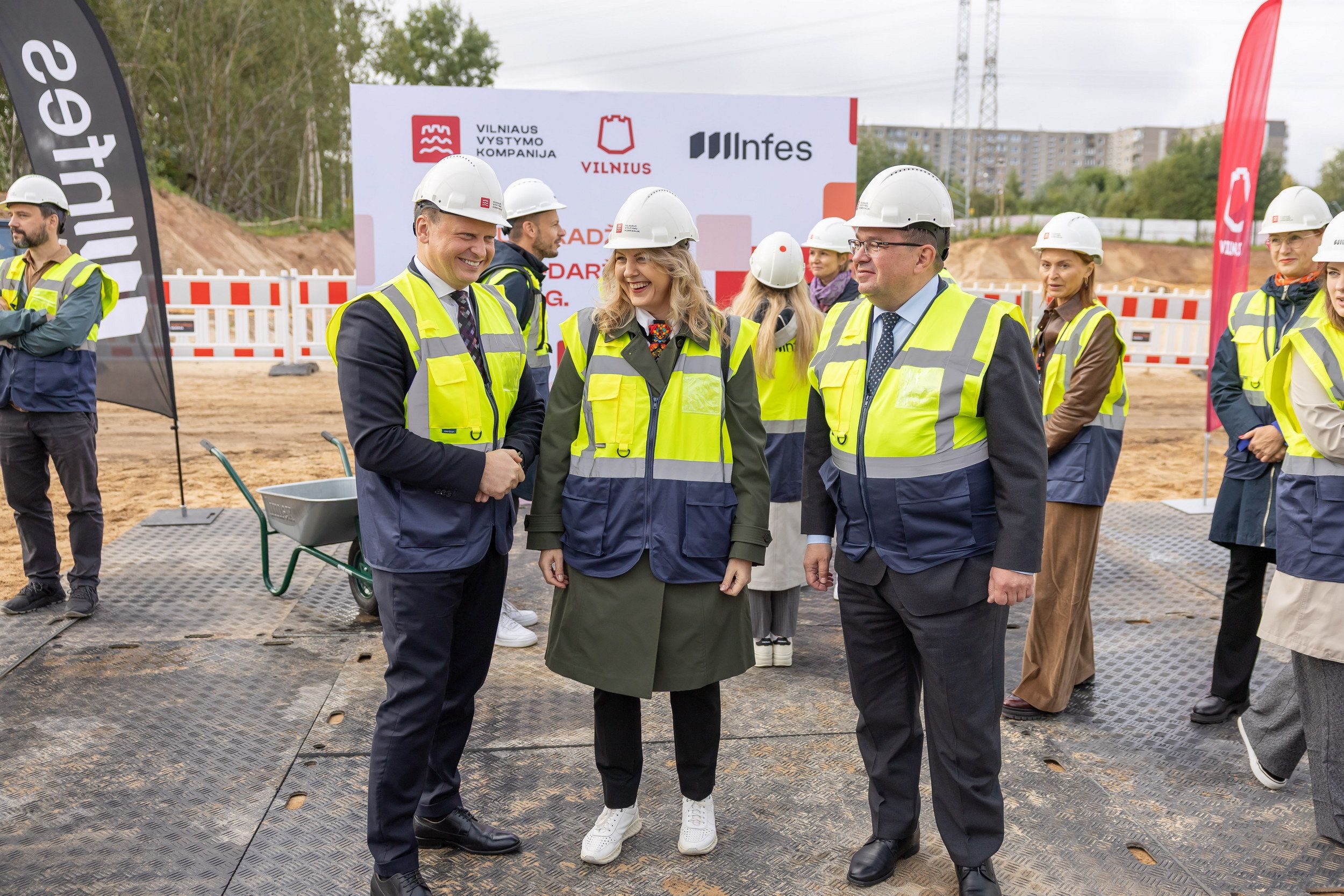Vilniaus Meras Valdas Benkunskas  Vicemerė Donalda Meiželytė Ir Švietimo  Mokslo Ir Sporto Viceministras Rolandas Zuoza