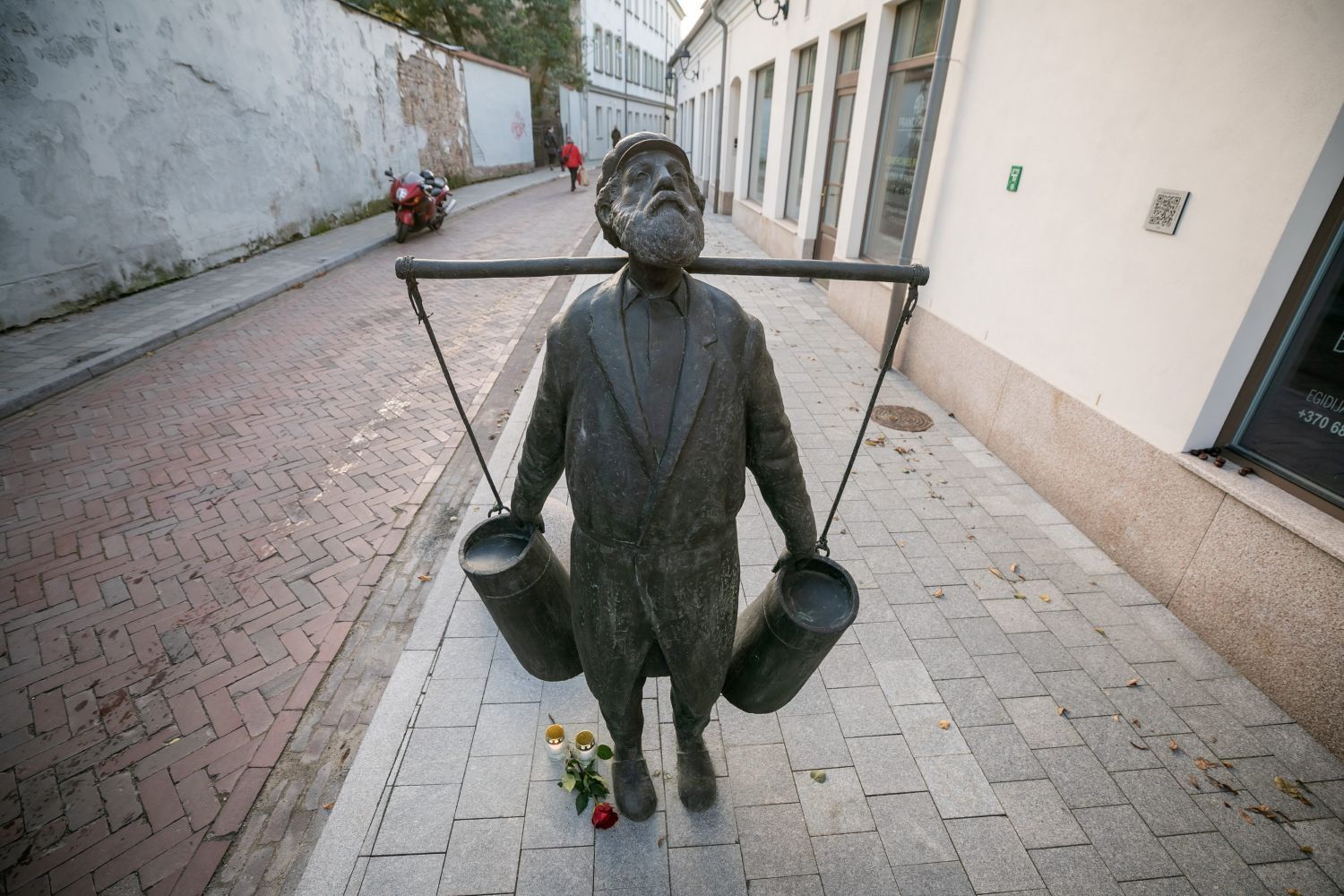 Skulptūra „vandens Nešėjas“